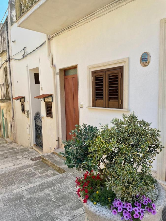 Leone Villa Castro  Exterior photo